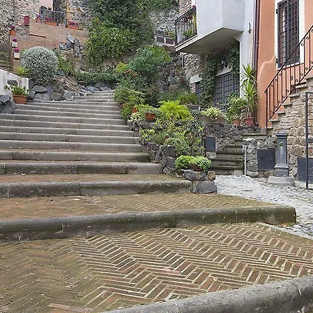 Borgo Vistalago